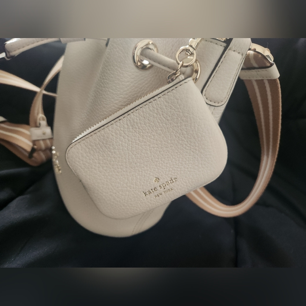 Kate Spade Ivory White Mini Bucket Bag With Coin Purse - Picture 10 of 14